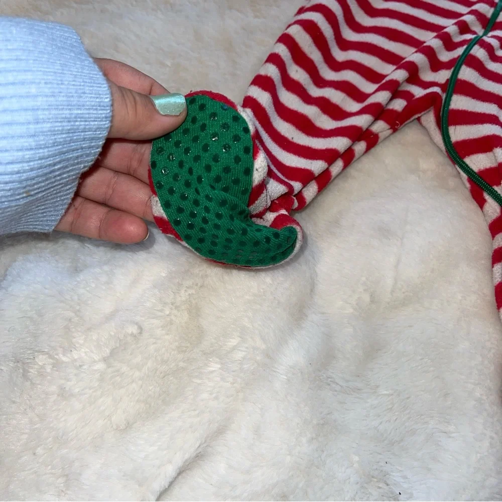 The Children’s Place Footed Pajamas